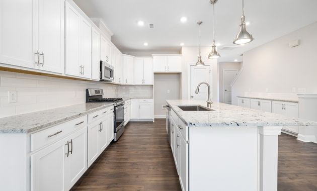 Kitchen Cabinet Painters in Colorado